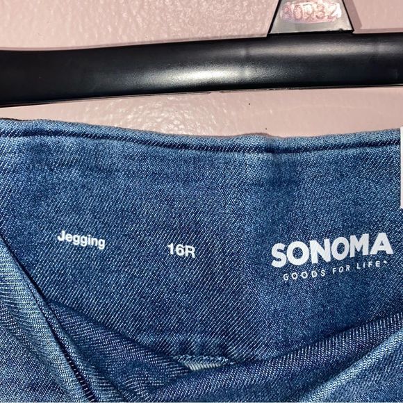 Sonoma NWT distressed jegging jeans size 16 - Picture 6 of 8
